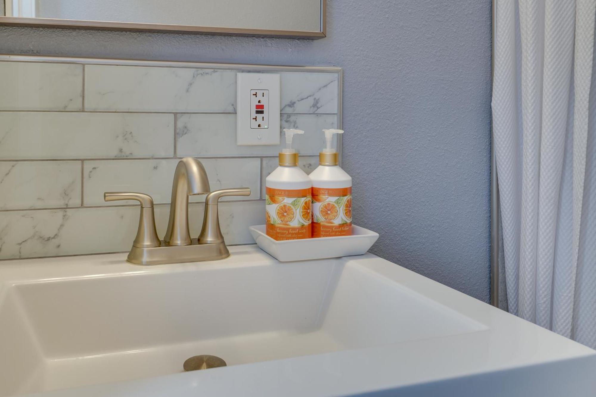 Cozy Bay Area Vacation Rental With Patio Hayward Bagian luar foto